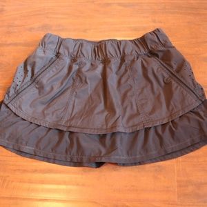 Lululemon tennis skirt Size 6 Black with Shorts